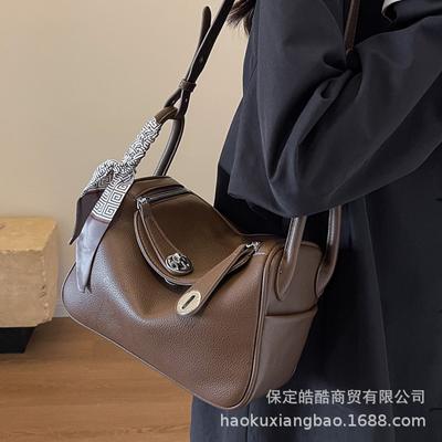 High Sense Women's Bag 2025 New Trendy Fashion Autumn and Winter Niche Design Messenger Bag Popular Portable Pillow Bag