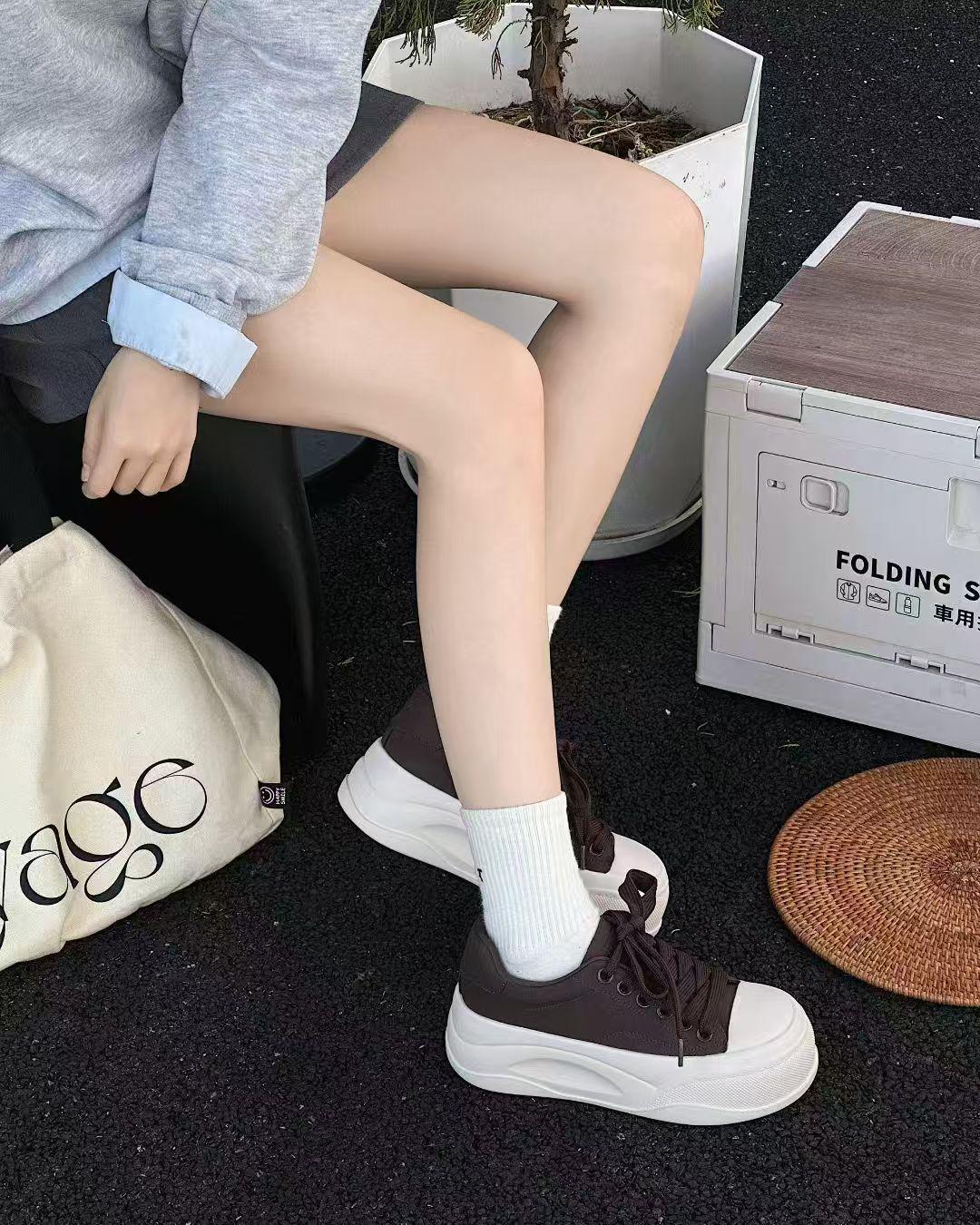 

Женские модные осенние белые кроссовки 2025 – Толстая подошва, Легкие, Универсальные туфли на платформе с увеличением высоты 35