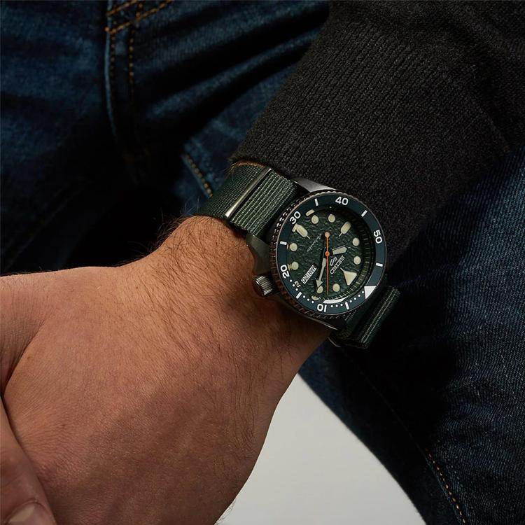 SEIKO Seiko5 Mechanical Movement Watch Men's Watches Green Dial SRPD77K1