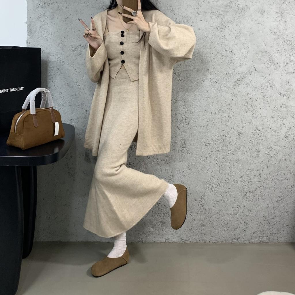 2025 new shallow mouth warm fluff cotton ladyshoes women wear outside winter wear inside one pedal lazy single shoes