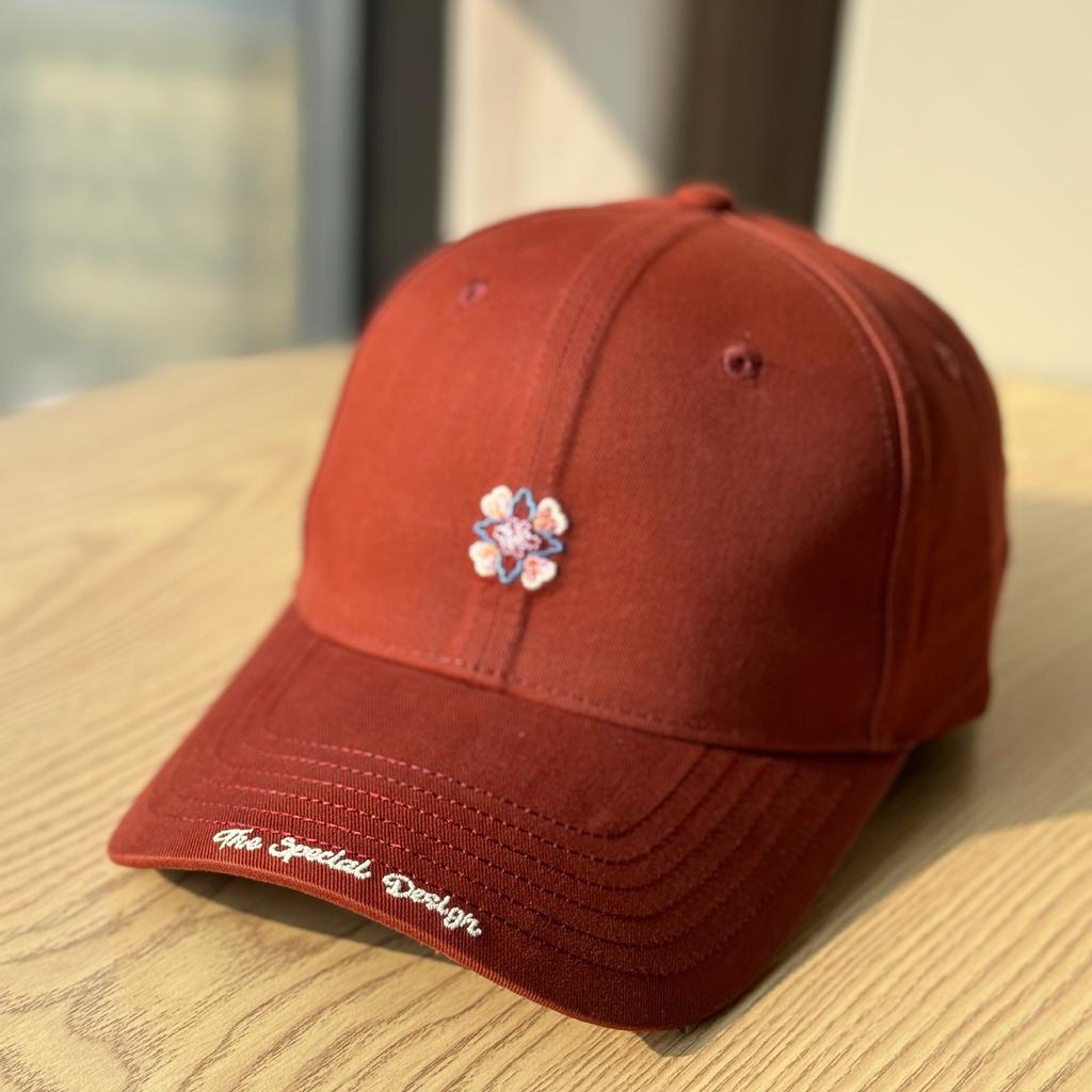 Koreanischer Baseballhut mit steifer Krempe für Damen und Herren, lässiger vielseitiger Hut mit dreidimensional gestickten Blumen, Sonnenschutz, Gesichtsformend,