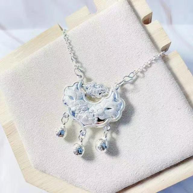 Sterling Silver Lotus Longevity Pendant: Retro Chinese Peace Lock Necklace for Women - Pure Silver Charm Gift.