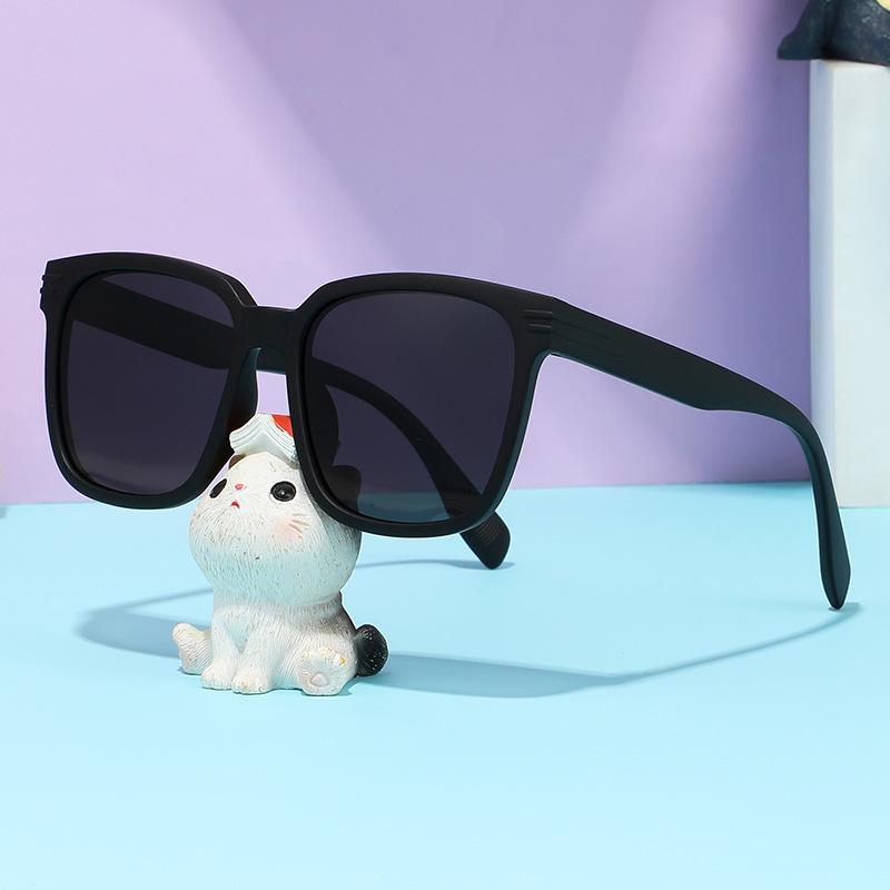 Trendy UV Protection Sunglasses for Kids - Ultra-Light, Summer Style