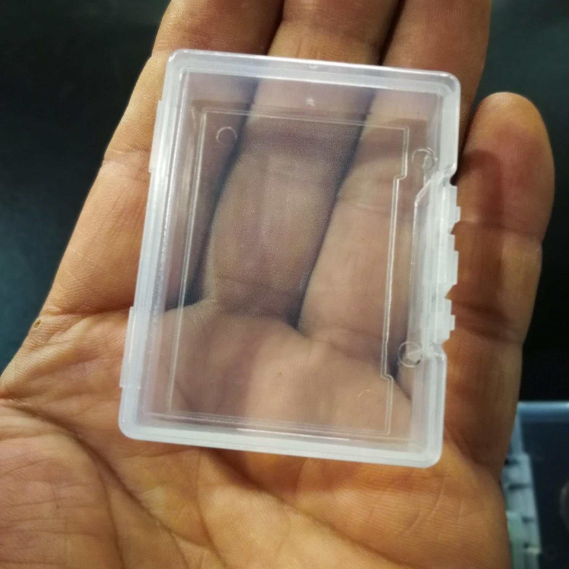 

Fishing Accessory Box: Versatile Storage for Hooks, Bloodworms, Tools, Live Bait, and Supplies 55mm x 42mm x 15mm прозрачный