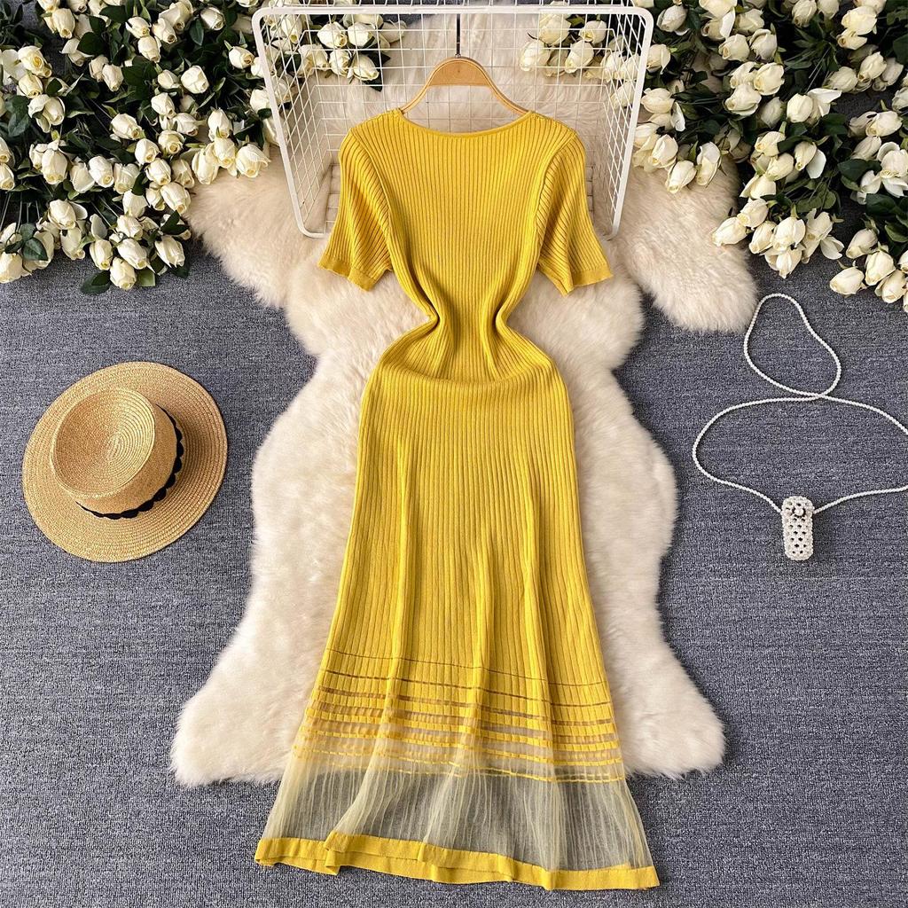 Francuska Sukienka Letnia Damska High-End z Dzianiny Jedwabiu Lodowego z Siateczkowymi Wstawkami: Spódnica A-line średniej długości podkreślająca talię