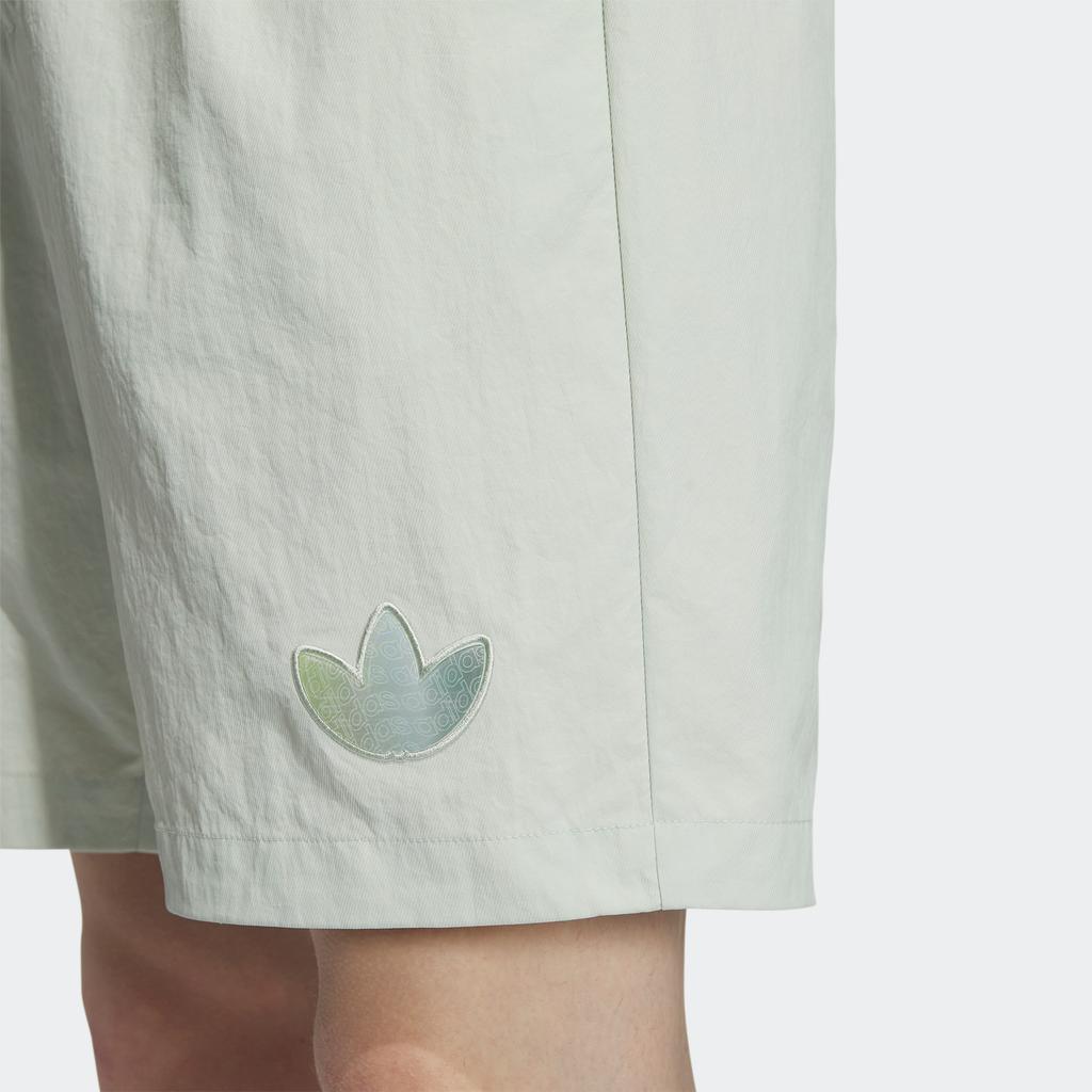 Adidas Originals Clover Woven Shorts With Monochrome Logo Patch Men Shorts Linen-Green IK8680