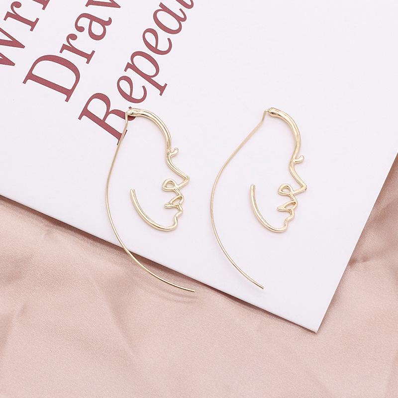 Exaggerated European & American Face Stud Earrings: Fashionable, Versatile, Cold Style Design
