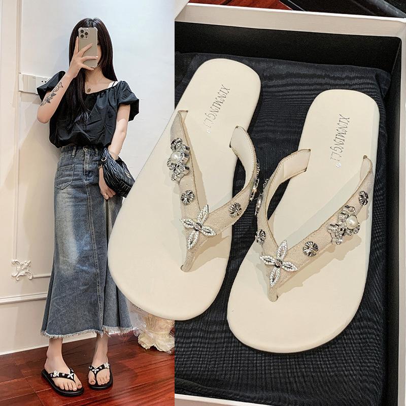 Flower Casual Temperament Toe Korean Version of Versatile Rhinestone Cool Slippers Women's Senior Clip Sandals Flip-flops Fashion Soft Sole