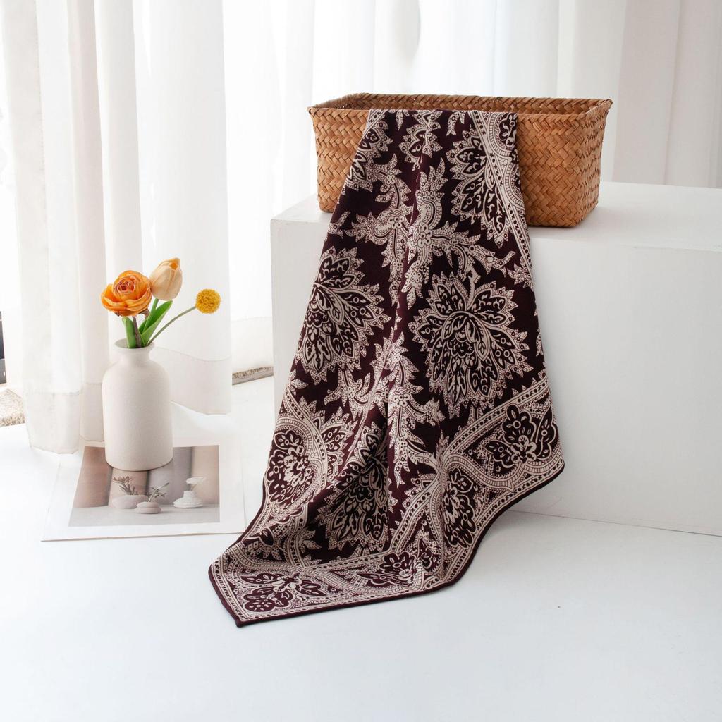 Handmade Retro Paisley Print Double-Sided Wool-Silk Scarf: Luxurious Small Square with High-End Feel