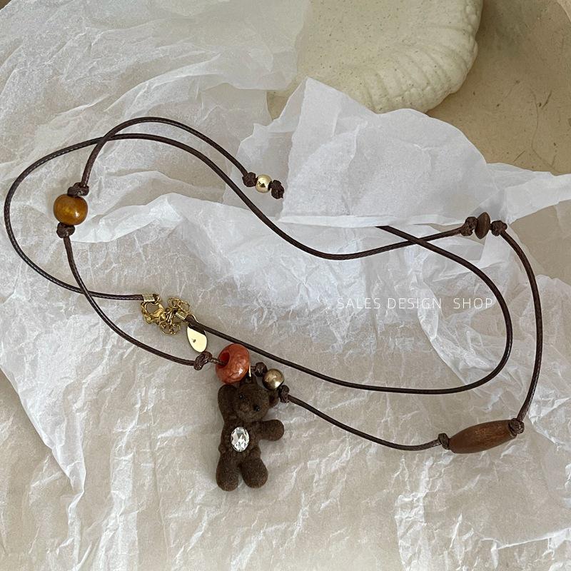 Kawa Kolorowy Pluszowy Wisiorek Niedźwiedź Naszyjnik z Łańcuszkiem do Swetra - 2025 Luksus & Moda