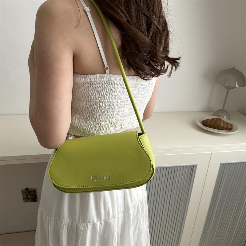Minimalist Style Fashionable One Shoulder Underarm Bag New Fashionable Candy Color Crossbody Bag Commuting Hand Saddle Bag