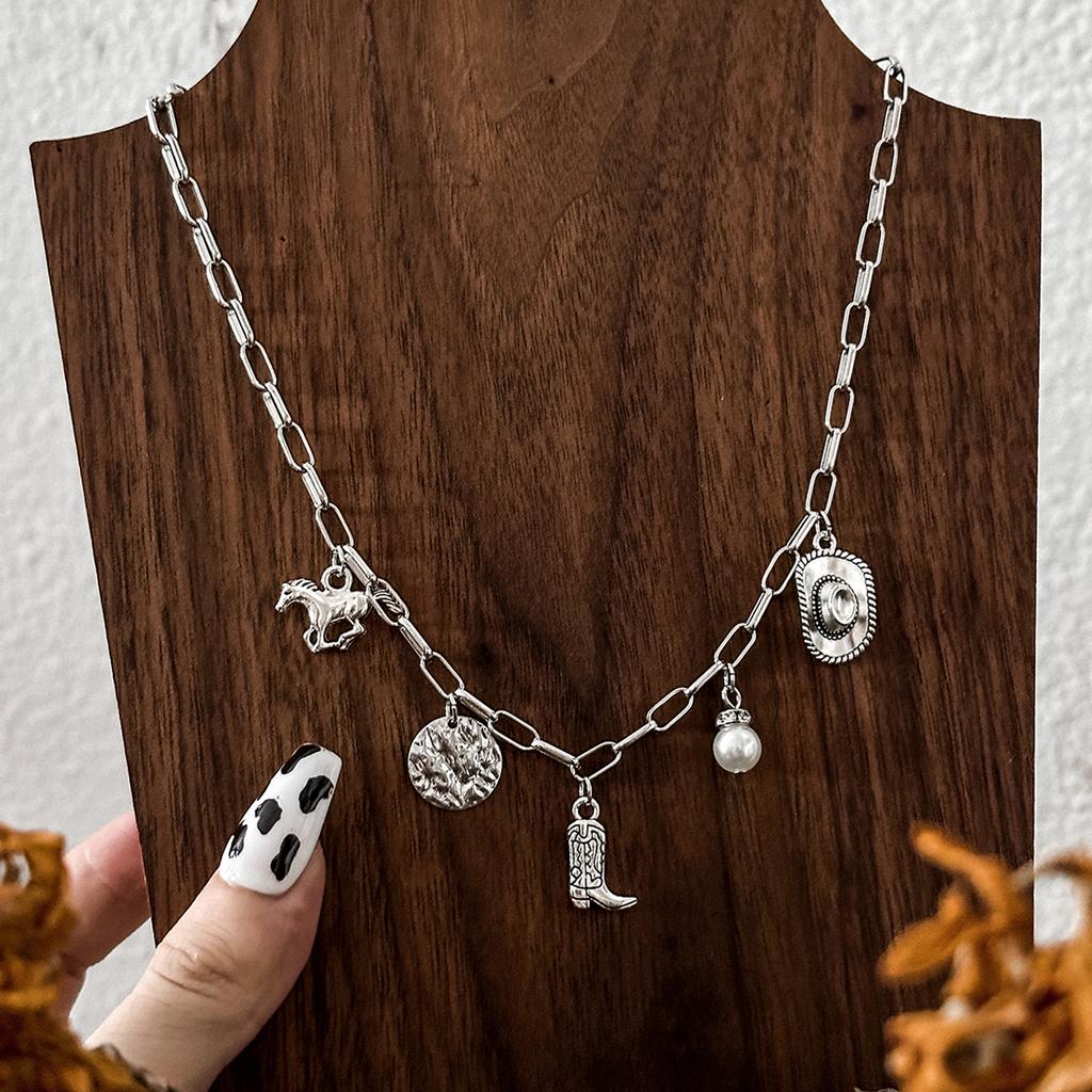Fashionable Western Theme Necklace with Cowboy Hat and Boot Pendants for Women Seeking Unique Style