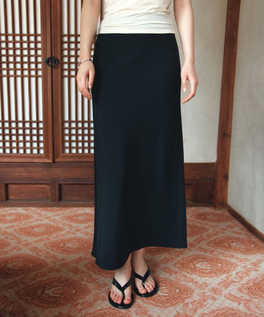 Siyajyu Sist9068 Minimal Bias Long Skirt_Black