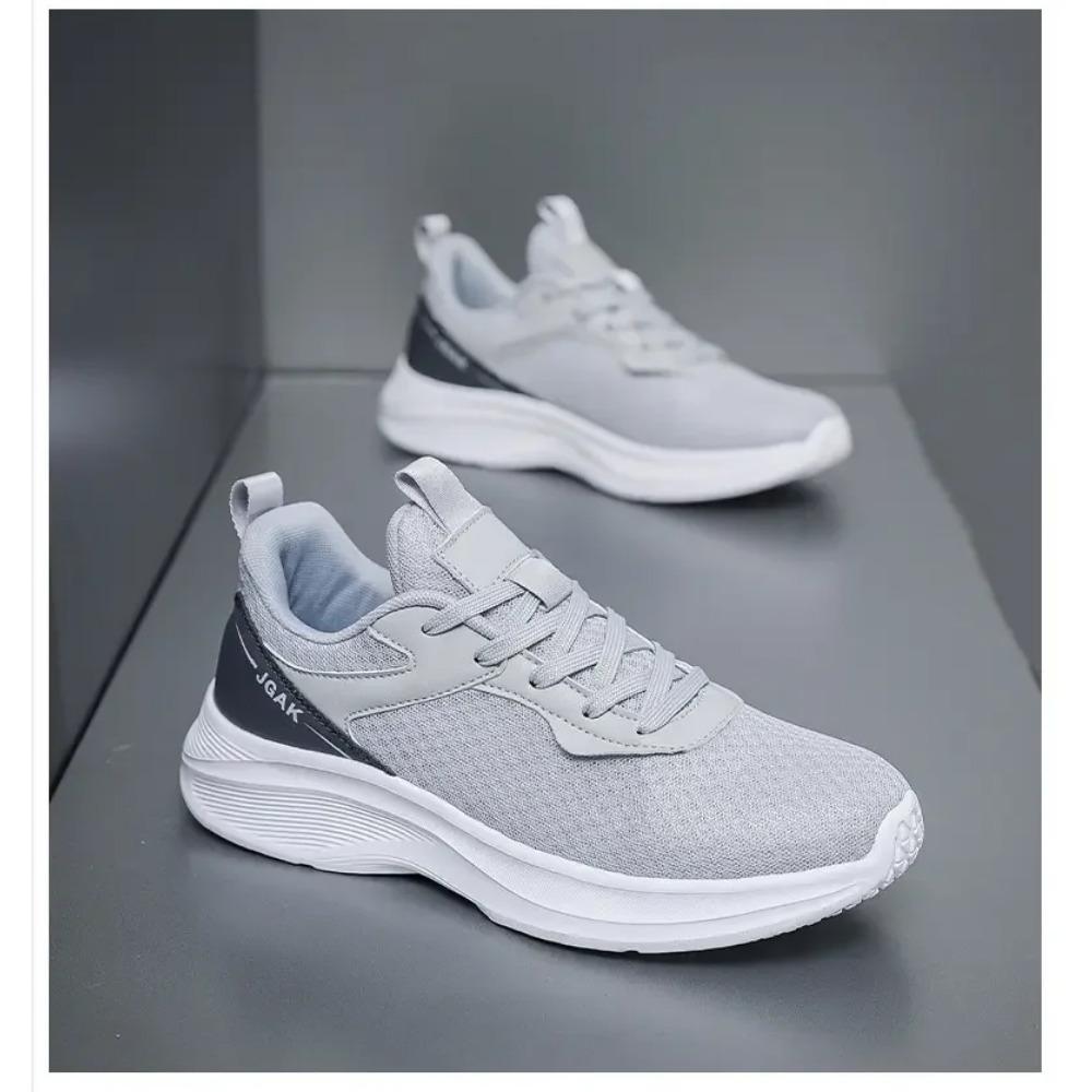 

Summer 2025 New Mesh Athleisure Shoes Men s Shoes Breathable Mesh Running Shoes Plus 48 39 сірий колір