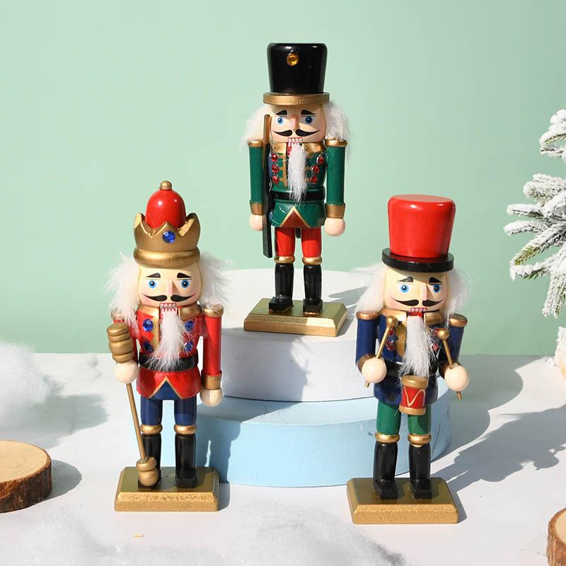 Cross-border spot 15CM set of three nutcracker puppet soldiers Christmas decoration pendant walnut man handicraft decoration Pink