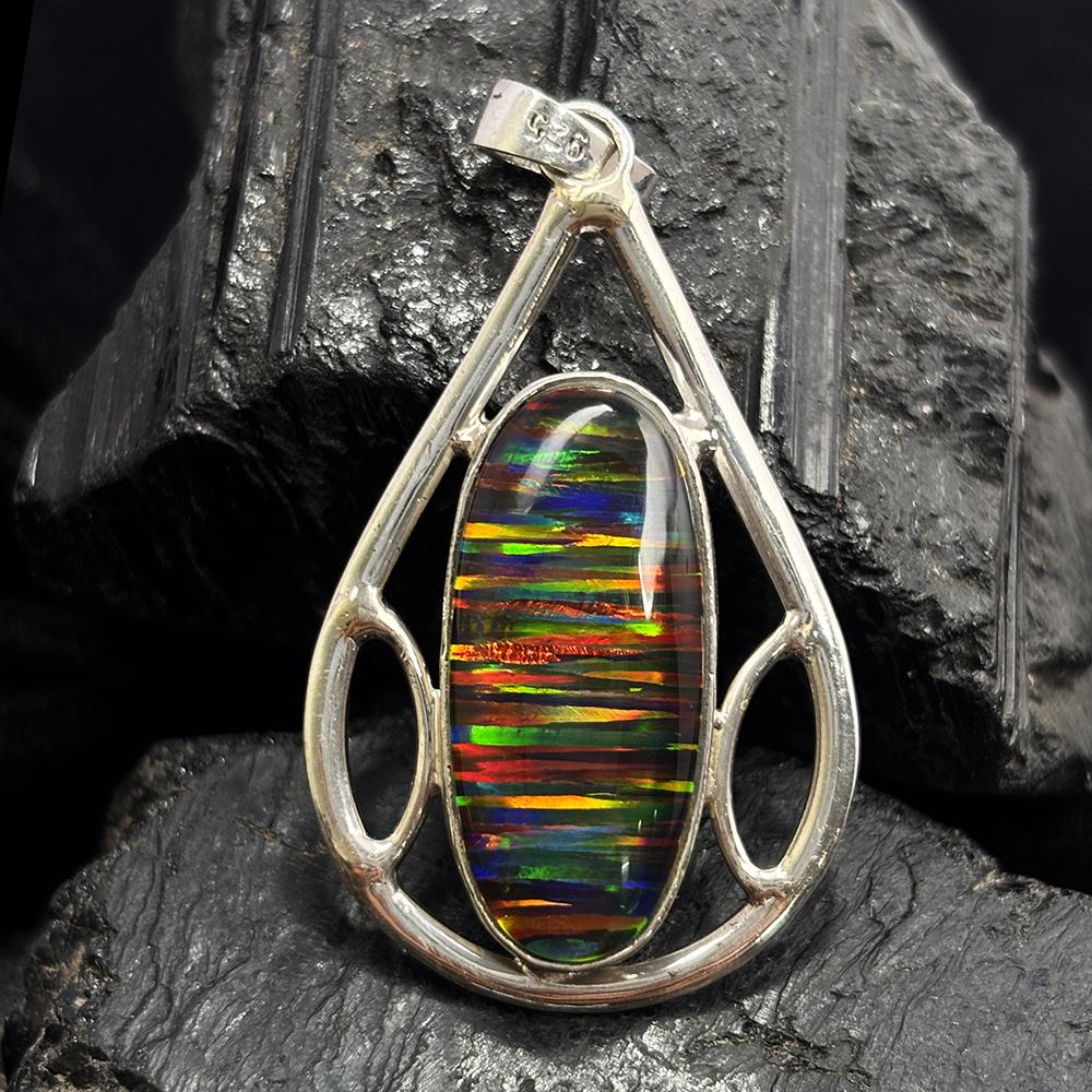 Natural Opal 35 Ct   925 Sterling Silver Beautiful Oval Pendant Gemstone