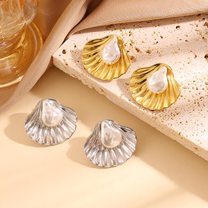 Ocean Series Stainless Steel Pearl Stud Earrings: Simple & Versatile Resort-Style Shell Pearl Titanium Earrings
