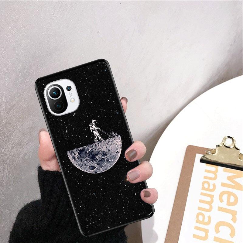 Moon Astronaut Phone Case for Xiaomi 12 Mi 10T 11T 11 Pro 10 10T 11 Lite 10pro 11Ultra Poco X3 Pro Poco F3 M3