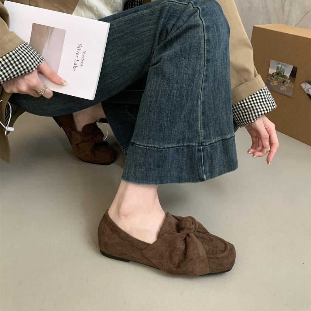 Bow flat-soled single shoes women's suede Doudou shoes 2025 autumn new retro square head one-pedal loafers