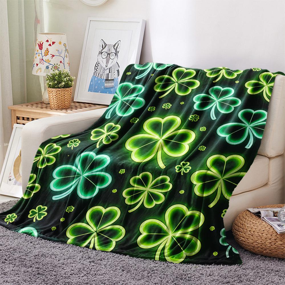 1PC Clover Print FlAannel Blanket, High quality Comfortable for All Seasons, Home Decor, Warmth and Comfort