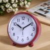 Klassischer Analog-Wecker 4 Zoll Leise Ohne Ticken mit Nachtlicht Batteriebetrieben Altmodischer Stil für Nachttisch
