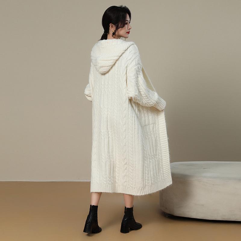 Chunky Knit Wool Cardigan: Age-Defying, Loose Fit, Plus Size, Short Sleeve Shawl