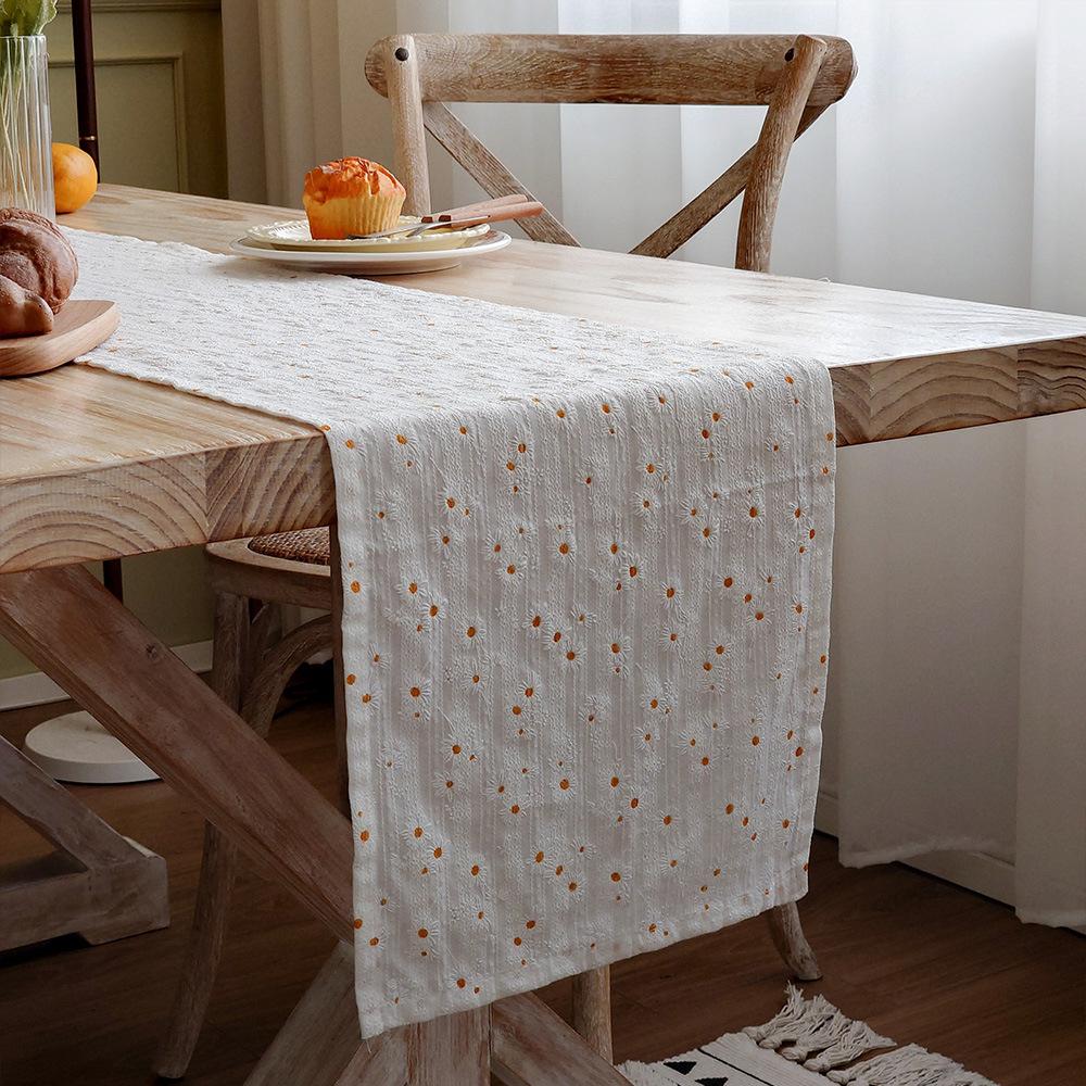 

Small daisy table flag cotton and linen wind tea party tea table towel long strip dining table fabric decorative cloth literary coffee table 30x100