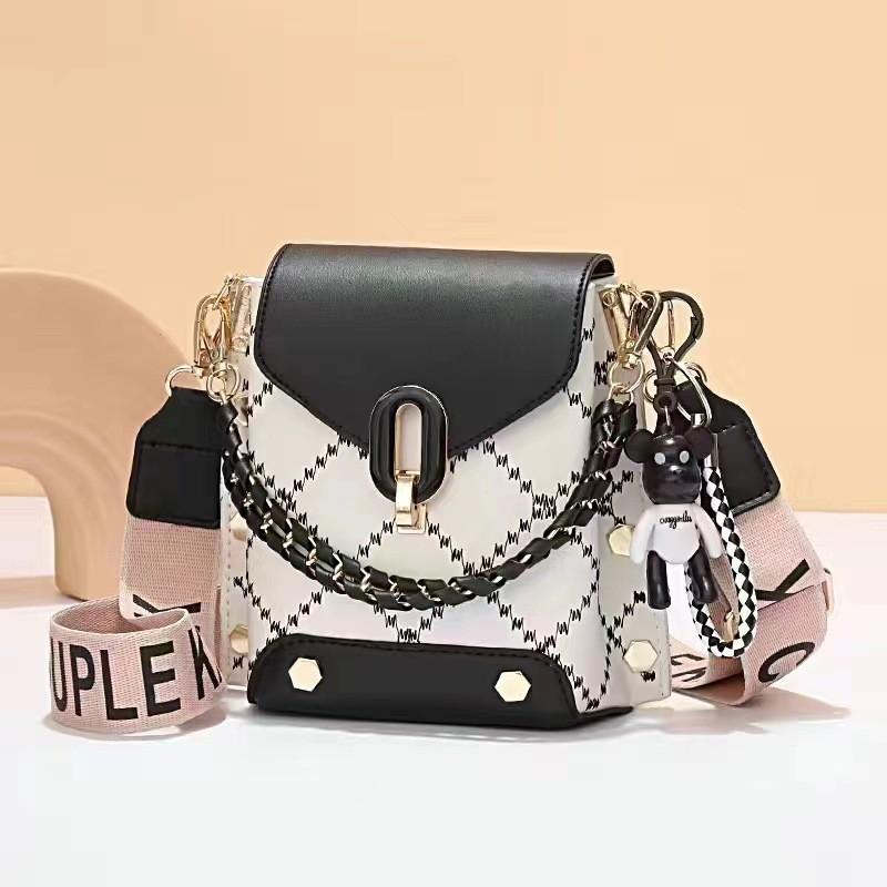 

Stylish Versatile Lightweight Phone Bag In Green Pink Khaki And Black White Ideal For Casual Fashion Lovers BlackWhite
