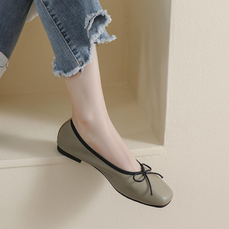 Square head single shoes female flat bow shallow mouth soybean shoes small fragrant wind soft bottom ballet shoes Devotion