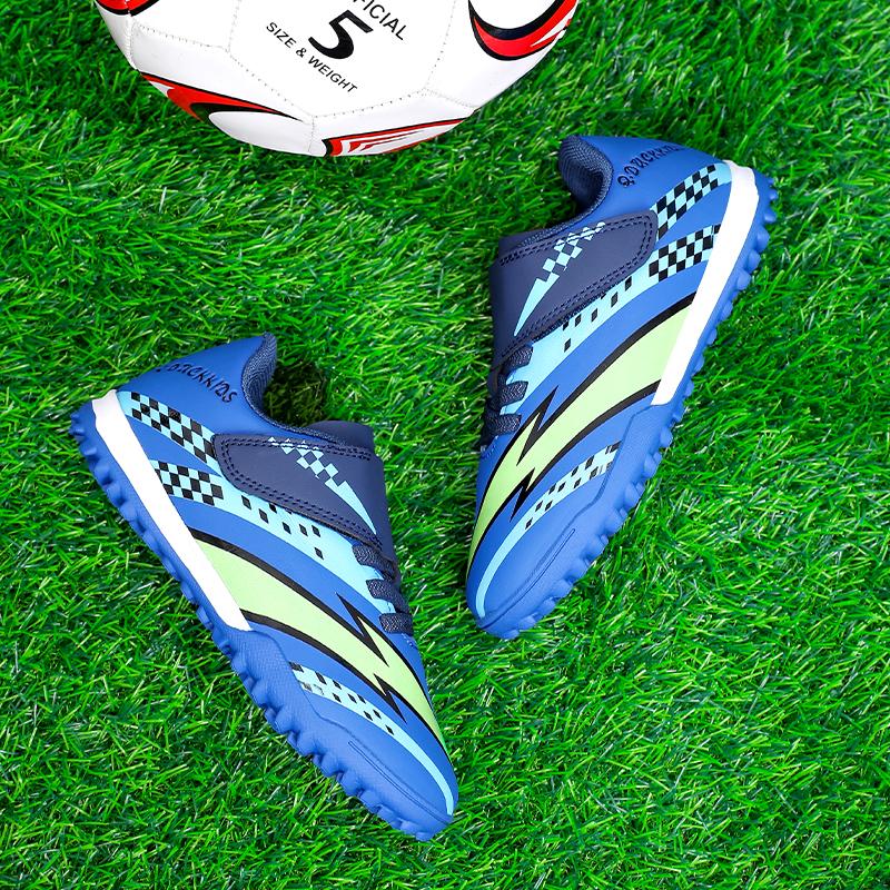 Football Boots Men Outdoor Sneaker Ultralight Grass Training Soccer Shoes Children Unisex Resistant Original Football Shoes