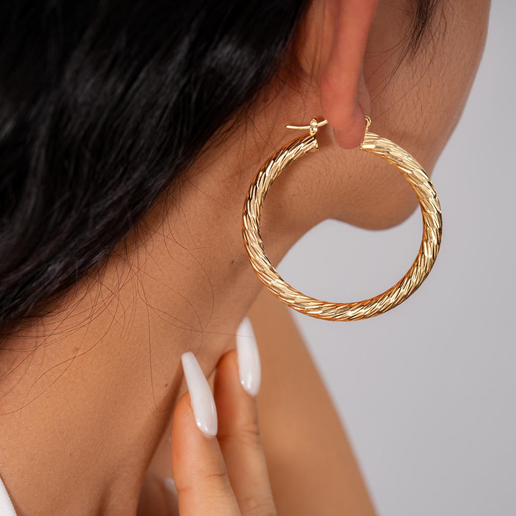 1 Pair of Fashionable Cut Texture Earrings for Girls, Suitable for Daily Wear, Gift Giving, Party Fashion Jewelry