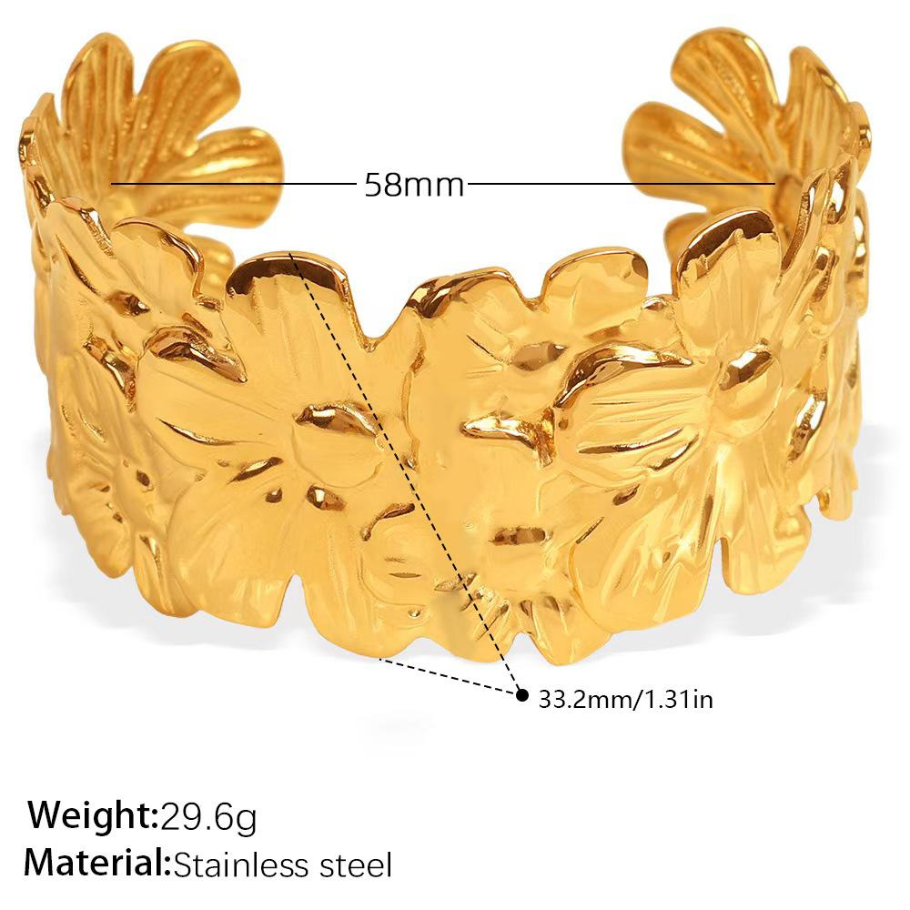 Hong Kong style retro exaggerated flower bracelet stainless steel gold-plated light luxury high-end bracelet jewelry women