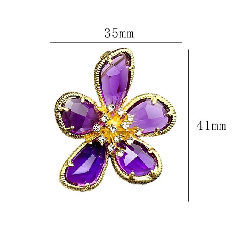 Fashion Luxury Crystal Flower Brooches for Women Corsage Lapel Pins Elegant Wedding Party Jewelry Accessories