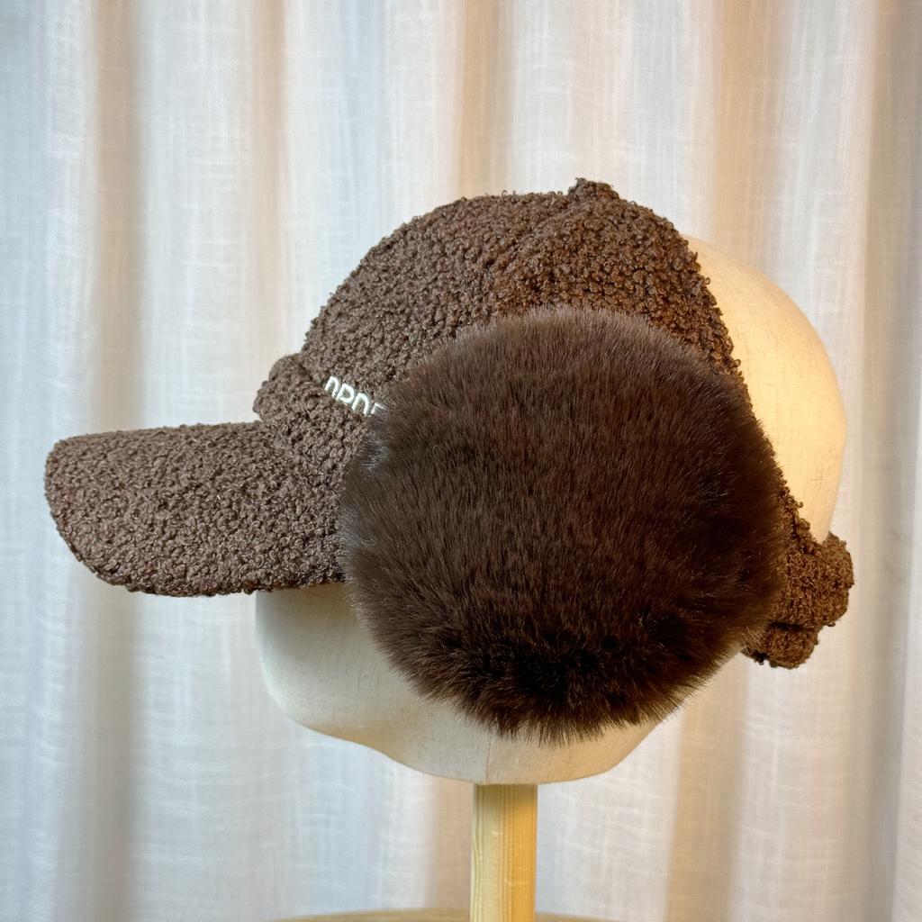 Winter New Style Lamb Wool Empty Top Baseball Hat for Women Thickened Warm and Versatile Letter Embroidered Peaked Cap