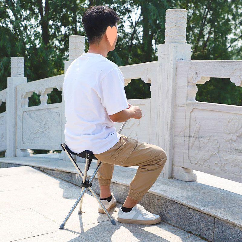 Foldable Anti-Fall Crutch Stool: Portable, Lightweight, Telescopic, Triangular Seat for Hiking