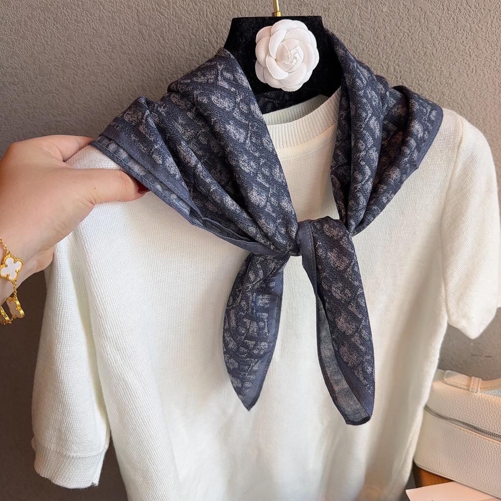 Spring and Autumn Printed Small Square Scarf Women's Shawl New Velvet Abraded Temperament Versatile Scarf Decorative Scarf Silk Scarf Headscarf