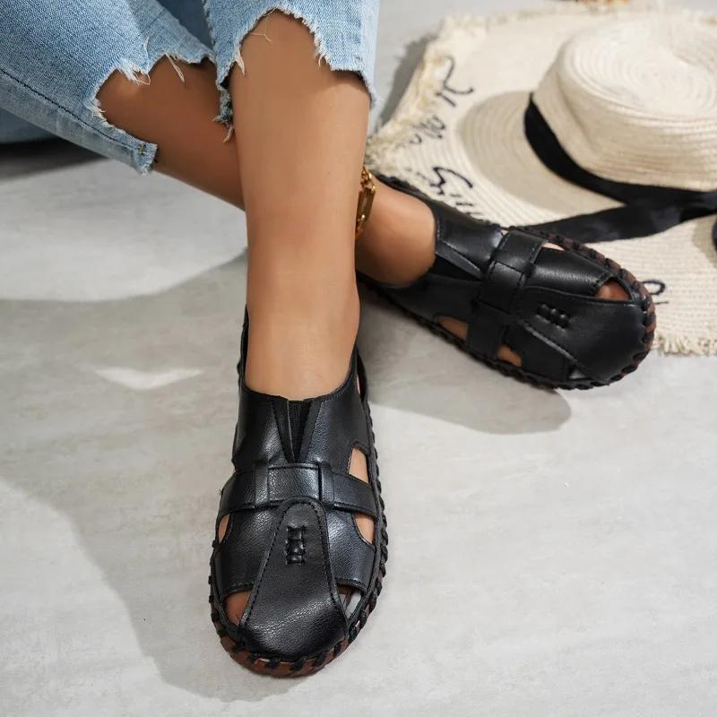 2025 Closed Toe Women's Sandals New Plus Size Casual Comfortable Summer Hollow Out Soft Bottom Best Seller Flat Sandals