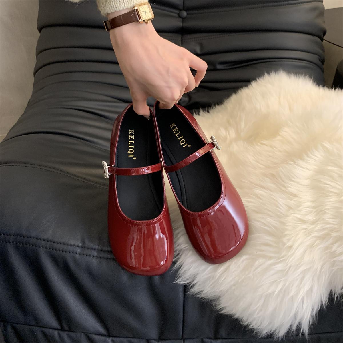 

Lan Cabinet French round head shallow mouth single shoes women s flat bottom 2025 spring Korean version gentle fairy Mary Jane small leather shoes 40
