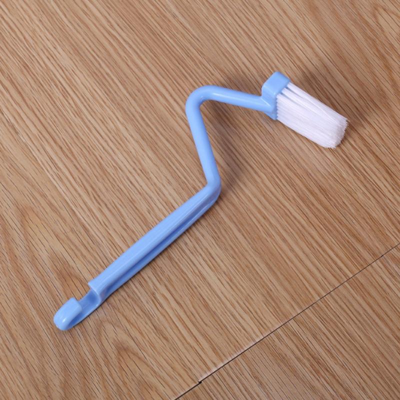 Curved Toilet Cleaning Brush