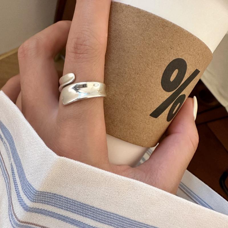 

Geometric Korean Modern Ring For Women With Distinctive Wide Design Band