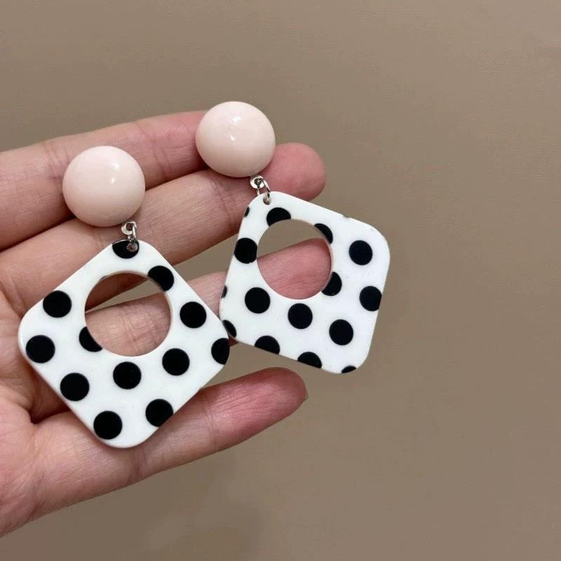 New Vintage Color Blocking Y2k Dopamine Fashion Polka Dot Drop Geometric Earrings for Women Sweet Acrylic Jewelry Accessories