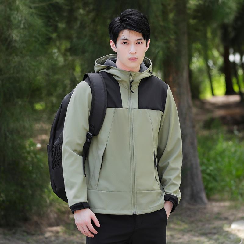 New Outdoor Jacket Men and Women Same Waterproof Couple Jacket Travel Mountaineering Suit Men and Women