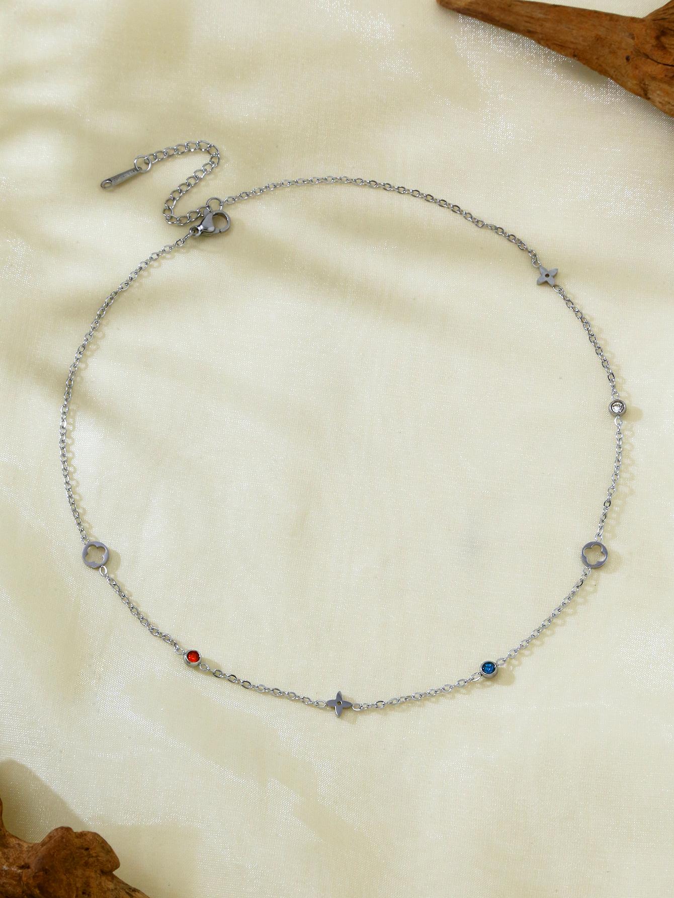 

1 шт. Легкая роскошь Классический Нишевый Ажурный Набор Счастливый Клевер с Подвеской-Кулоном из Цветного Циркония, Женское Циркониевое Ожерелье