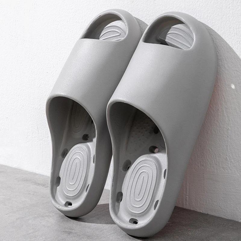 Fashion Home Bathroom Non-Slip Slippers Women Soft Sole Platform Couple House Slippers Summer Comfortable Flat Heel Indoor Slides 2025