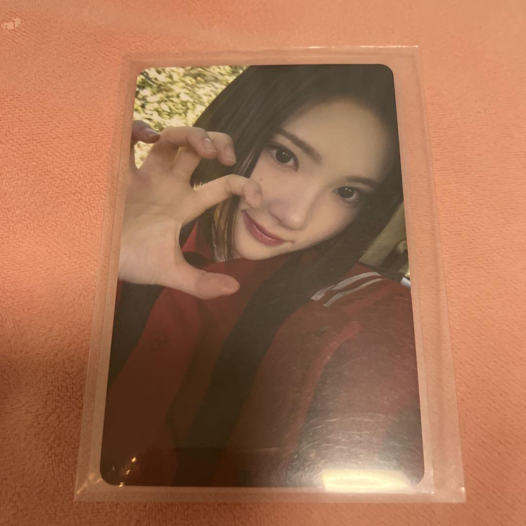 

[ИСПОЛЬЗОВАННЫЙ] Бонусная коллекционная карточка Hearts2Hearts Jiu Tower Records