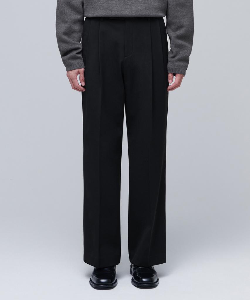 MUSINSA STANDARD Heavyweight Fleece-Lined Real Wide Hidden Elastic Waist Slacks [Black]