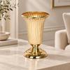Vases trompettes Support à fleurs Centres de table, Vases urnes avec finition dorée, Corps cannelé et base large pour présentoirs décoratifs d'intérieur