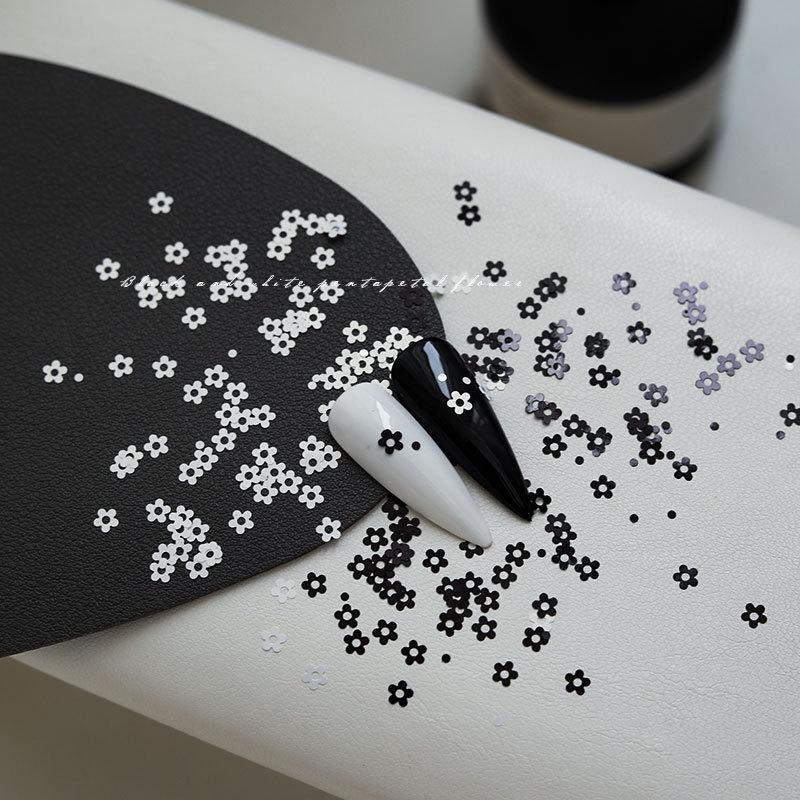 1 Box Black & White Mini Flower Nail Glitters, DIY Floral Nail Art Decor for Party Festival, Beginner & Salon Use