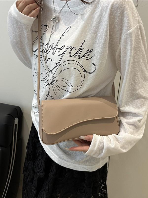 Sac à rabat bandoulière polyvalent pour femmes, nouveau style: Sac à main carré compact et élégant pour le travail et les déplacements