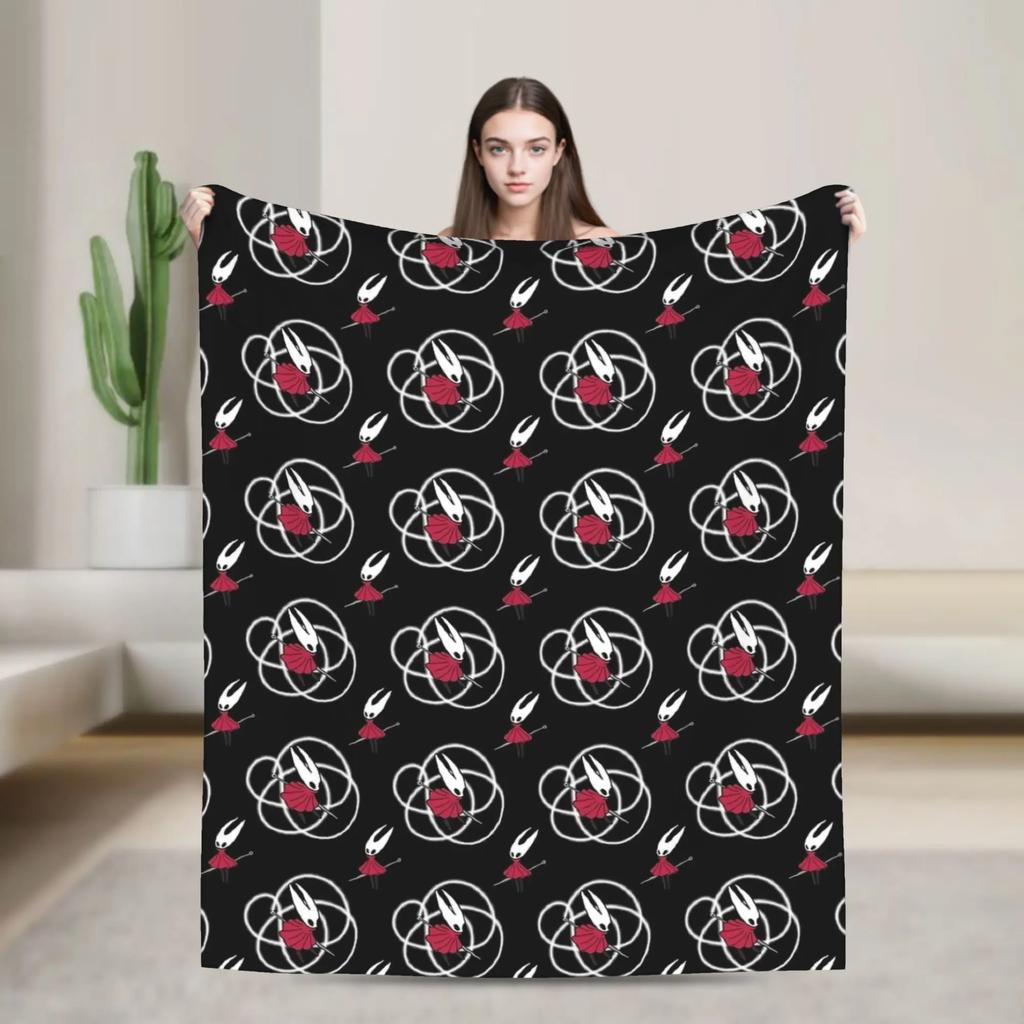 Hollow Knight The Knight Blanket Warm Soft Plush Throw for Couch Bed Flannel Bedspread Comfortable Gift for Girls Boys